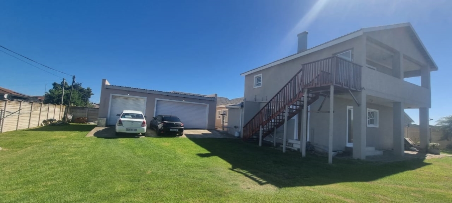 To Let 3 Bedroom Property for Rent in Jeffreys Bay Central Eastern Cape